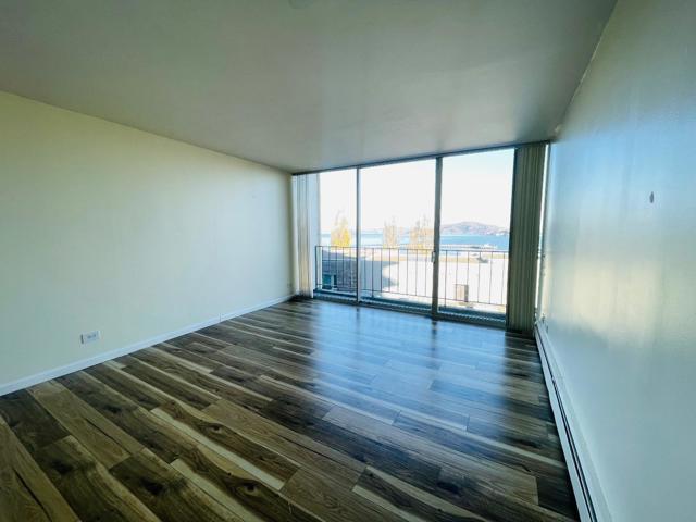 1000 N Point Street, San Francisco CA: https://media.crmls.org/mediaz/4014f25d-f7ff-4dd5-8e55-64f7fcac2841.jpg
