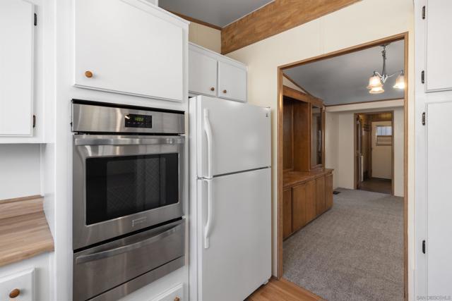 9255 N Magnolia Avenue, Santee CA: https://media.crmls.org/mediaz/40151b27-d307-45f2-a7f8-e2bbb3078198.jpg