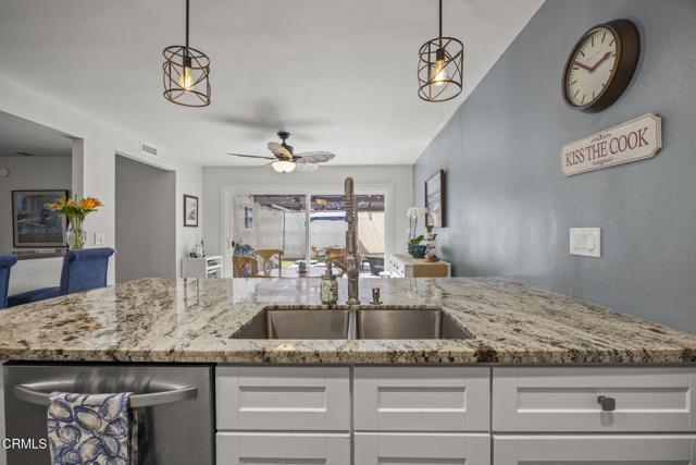 3151 W Hemlock Street, Oxnard CA: https://media.crmls.org/mediaz/40158578-335b-4c1b-bef8-cc7a1856a325.jpg