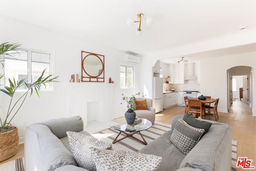 1221 5th Avenue #4