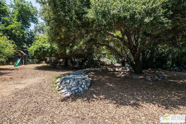 241 S Avenue 57, Los Angeles CA: https://media.crmls.org/mediaz/4017e8cd-dc53-4713-b048-d64194cd49b9.jpg