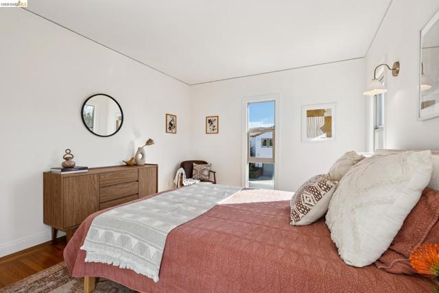 1136 Marin Ave, Albany CA: https://media.crmls.org/mediaz/4018d917-5ef0-4ed7-b35a-f230ec3a64df.jpg