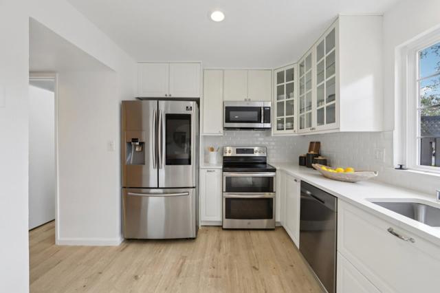 854 Erickson Lane, Foster City CA: https://media.crmls.org/mediaz/401902b7-aa55-43e8-b192-2fd4cc0014a0.jpg