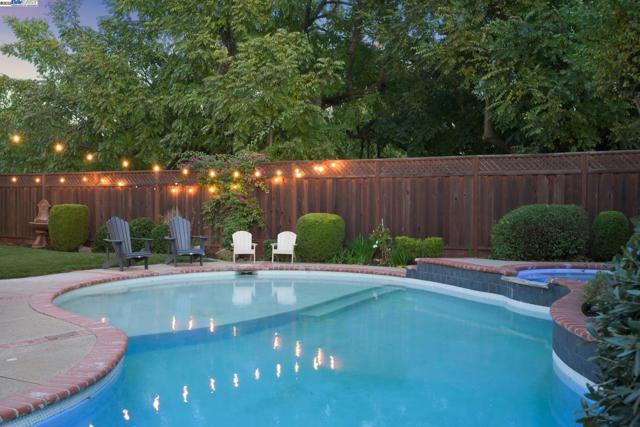 3801 Mohr Ave, Pleasanton CA: https://media.crmls.org/mediaz/40194a2d-6751-4223-b1fc-4a8d066b5664.jpg