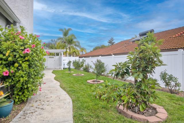 Detail Gallery Image 6 of 55 For 5413 Fairgreen Way, Bonsall,  CA 92003 - 3 Beds | 3 Baths