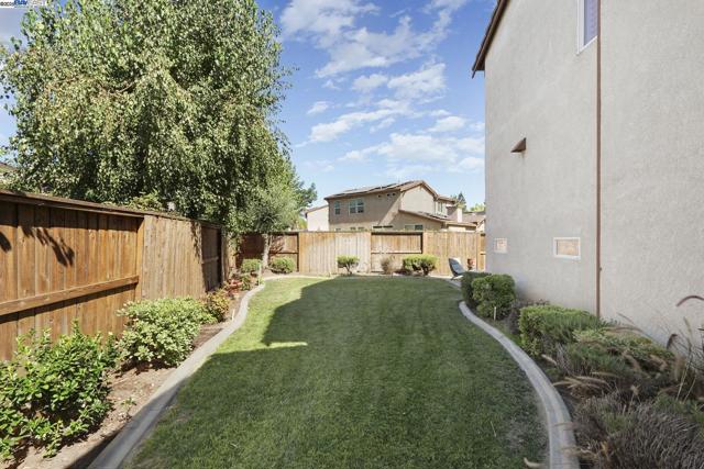 Image 41 of 53 For 5854 Riverbank Cir