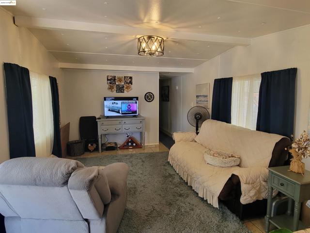 153 Shannon, Pittsburg CA: https://media.crmls.org/mediaz/40199da0-696a-49d3-ab98-e16d72c11327.jpg