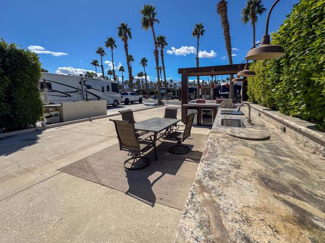 80394 Ave 48, Indio CA: https://media.crmls.org/mediaz/401ab9db-a260-4906-becf-7c3de06963dc.jpg