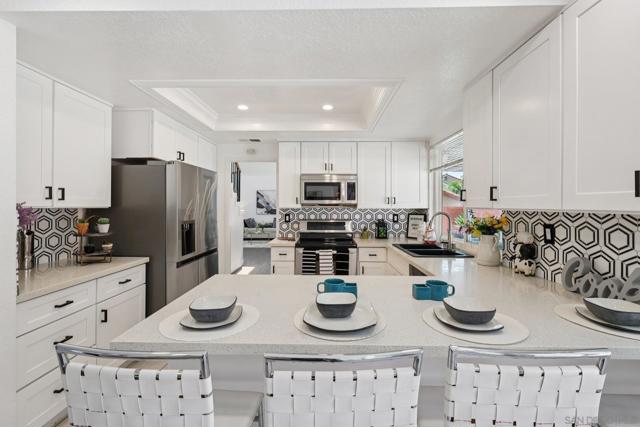 Image 17 of 69 For 10812 Elderwood Ln