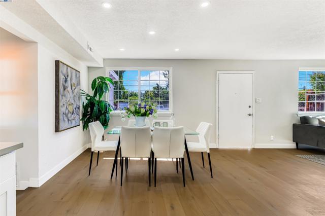 Image 12 of 60 For 625 Johanna Ave