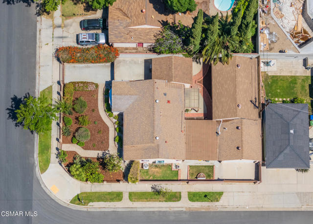 6120 Zelzah Avenue, Encino CA: https://media.crmls.org/mediaz/401e3eec-52f8-4f92-aad0-24c2122eeea2.jpg