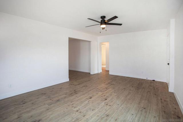 634 Spruce Ave, Imperial Beach CA: https://media.crmls.org/mediaz/401ea0ae-b9c7-4c2c-81cb-d9cea00fd6a6.jpg