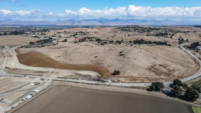 0 Union Road, Hollister CA: https://media.crmls.org/mediaz/401ec46e-86e9-48cb-be14-ad4c97f9f07f.jpg