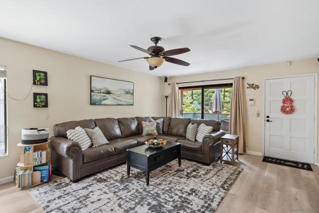 9757 Caminito Cuadro, San Diego CA: https://media.crmls.org/mediaz/401f0bdd-c616-492f-896f-d5170a66e925.jpg