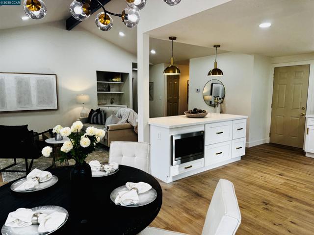 30 Greensboro Way, Antioch CA: https://media.crmls.org/mediaz/401f4c68-f5a9-4144-8586-09e9fabf8377.jpg