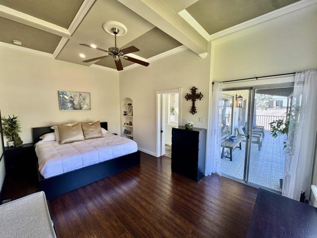 Detail Gallery Image 30 of 34 For 1923 Sunset Plaza Drive Dr, West Hollywood,  CA 90069 - 3 Beds | 3 Baths
