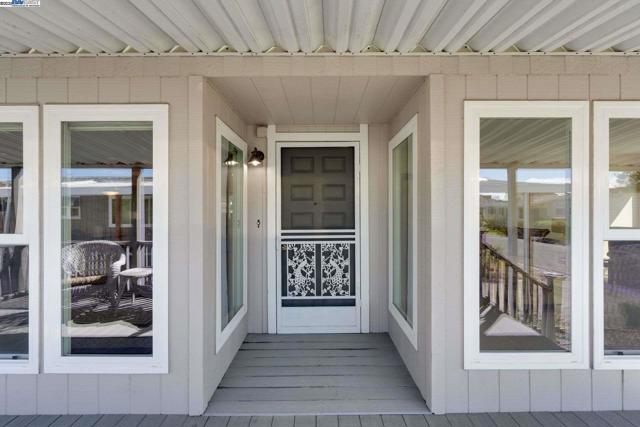 132 Jiminez, Hayward CA: https://media.crmls.org/mediaz/40201f48-7320-4ed7-9768-18dc833a6cd0.jpg