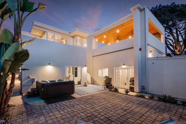 4563 Point Loma Ave, San Diego CA: https://media.crmls.org/mediaz/40206ea1-2136-4c6b-aa6c-21d619fa04d6.jpg
