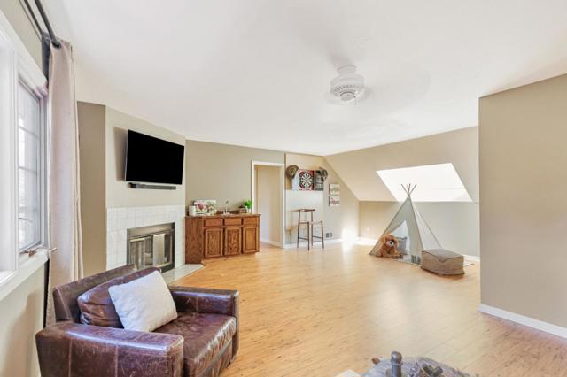 3785 Live Oak Lane, Morgan Hill CA: https://media.crmls.org/mediaz/40211cea-3743-4ce3-a612-cc7e1467a082.jpg