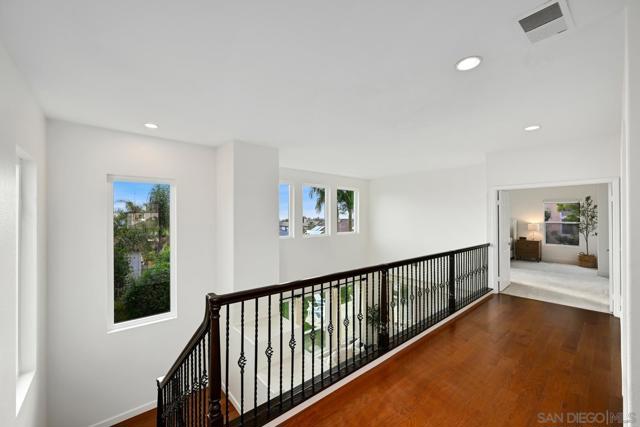 6585 Bluebonnet Dr, Carlsbad CA: https://media.crmls.org/mediaz/402159b9-a4b6-4296-9299-56e77dbef184.jpg