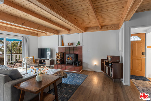 2595 Sunset Drive, Running Springs, CA 92382