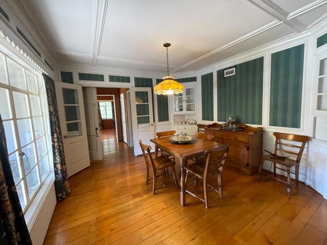 15041 Park Drive, Saratoga CA: https://media.crmls.org/mediaz/4021e852-3065-401c-9ae6-d0edf7bc96be.jpg