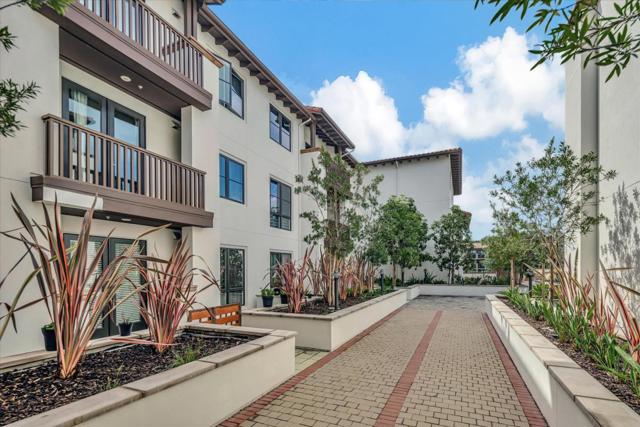 657 Walnut Street, San Carlos CA: https://media.crmls.org/mediaz/402213ad-fe4f-4406-9b5f-ad1f75bb87c6.jpg