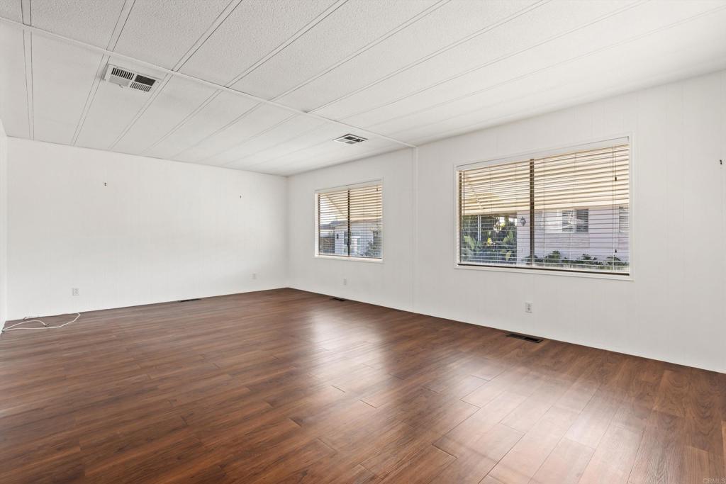 3535 Linda Vista Drive - photo 9