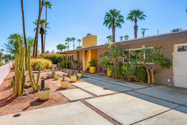 2749 E Livmor Avenue, Palm Springs, CA 92262