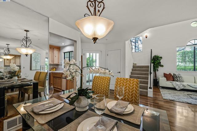 39280 Marbella Terraza, Fremont CA: https://media.crmls.org/mediaz/4022847e-b9cd-4d06-9c7b-9c89dea9605d.jpg