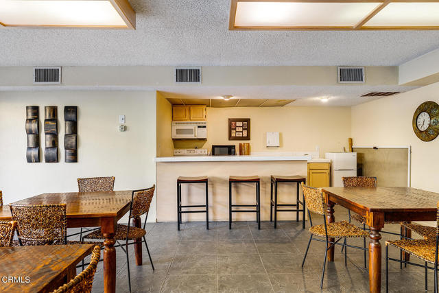 Detail Gallery Image 23 of 26 For 355 S Madison Ave #325,  Pasadena,  CA 91101 - 2 Beds | 2 Baths