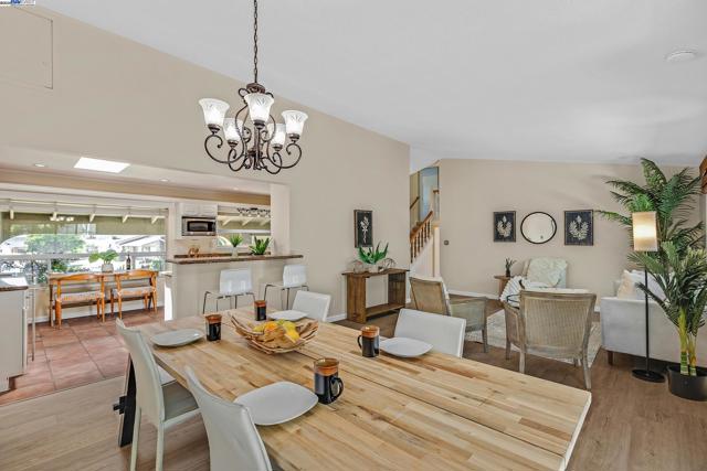 5375 Sandra Way, Livermore CA: https://media.crmls.org/mediaz/4022c746-9554-4d6d-bcf2-776ce78b9cb6.jpg