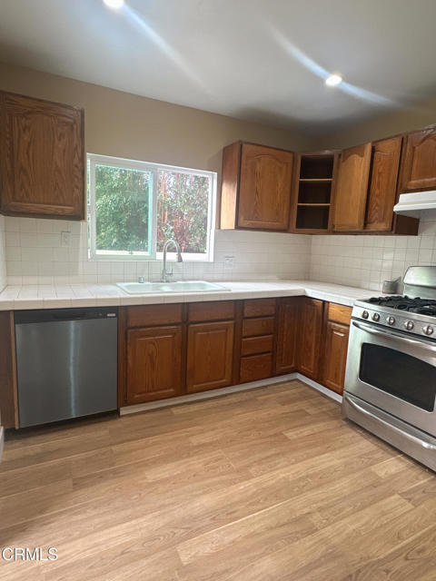 Detail Gallery Image 11 of 15 For 132 N Serrano Ave, Los Angeles,  CA 90004 - 2 Beds | 1 Baths