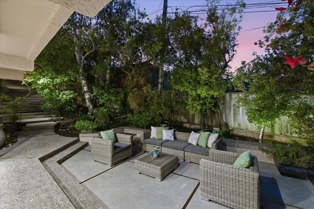 920 Oxford Drive, Los Altos CA: https://media.crmls.org/mediaz/4023f066-9d94-4ef0-90ab-91d5d5a2b8c1.jpg