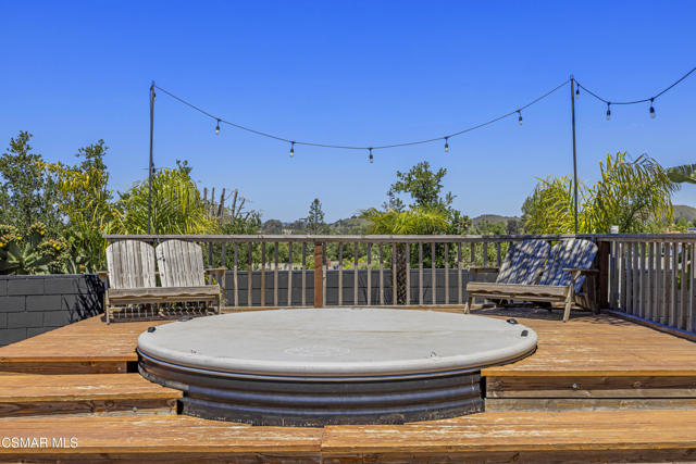 915 W Marcello Avenue, Thousand Oaks CA: https://media.crmls.org/mediaz/40245a15-57e5-44bc-9a2d-6a6c6242f444.jpg