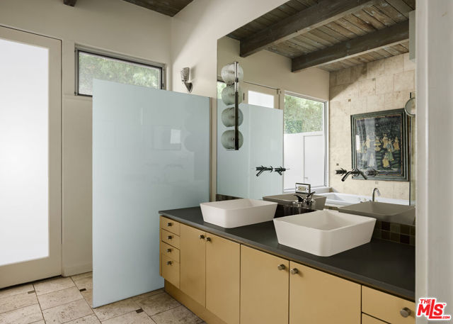 Drew Fenton | 840 N Kenter Avenue Los Angeles CA | MLS: 7409312