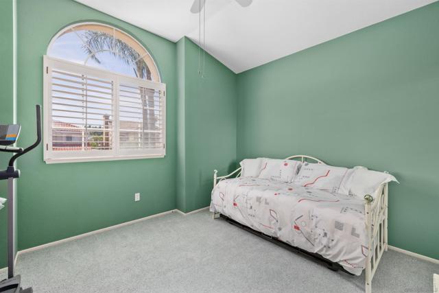 11389 Via Playa De Cortes, San Diego CA: https://media.crmls.org/mediaz/4025ee42-305d-4ab7-9fef-b4e41075b13f.jpg