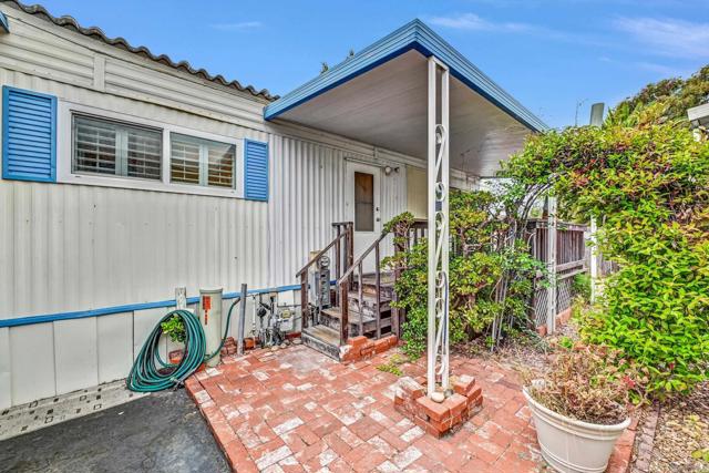 153 Sherri Ln, Oceanside CA: https://media.crmls.org/mediaz/4025f62a-4a33-444f-a9f8-493524b12e02.jpg