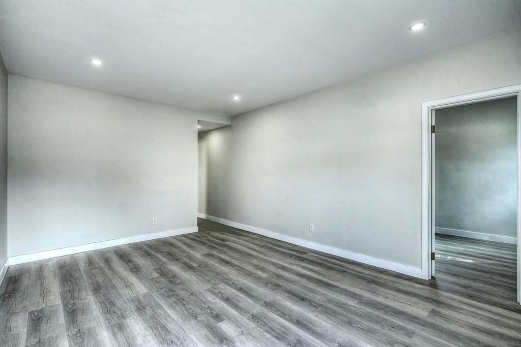 2548 Island Ave - photo 7