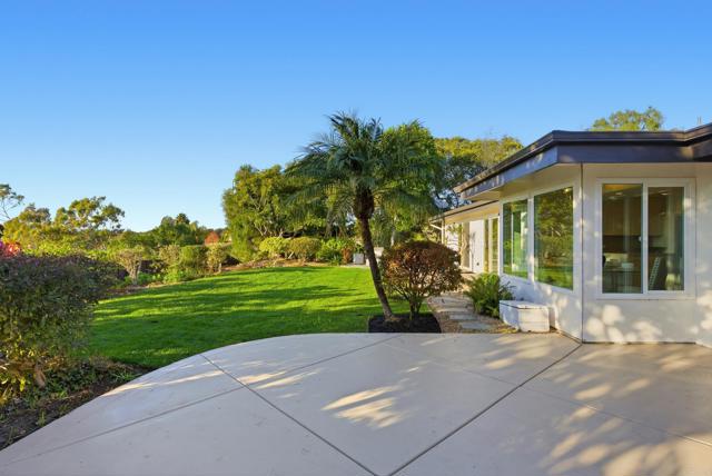 Detail Gallery Image 16 of 54 For 2830 Esturion Pl, Carlsbad,  CA 92009 - 4 Beds | 2/1 Baths