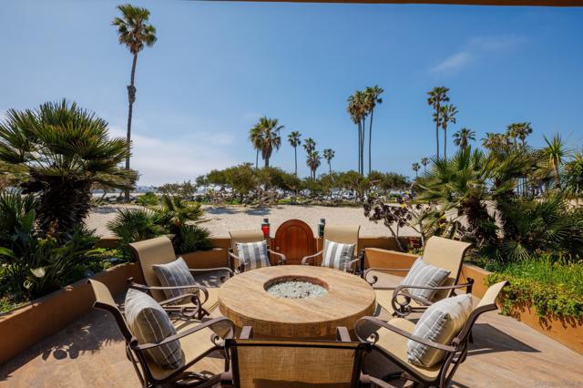 Image 12 of 52 For 2617 Ocean Front Walk