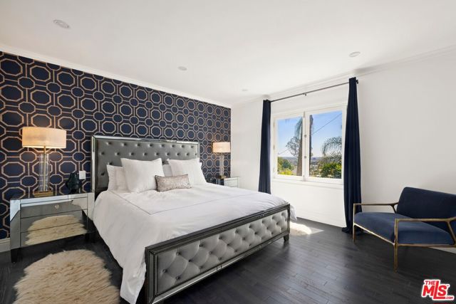 1472 N Kings Road, West Hollywood CA: https://media.crmls.org/mediaz/4027cb84-a769-423a-be15-7edd3479c49f.jpg
