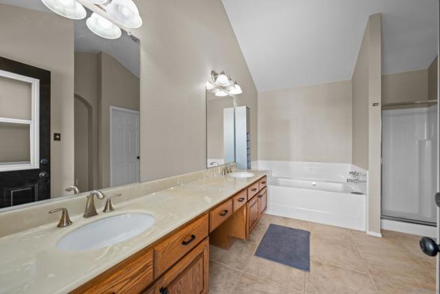 1572 Roma Dr, Vista CA: https://media.crmls.org/mediaz/40285f8d-94d4-4dd1-a1b7-74f1be783ca9.jpg