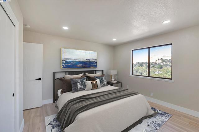 Image 48 of 60 For 4280 Hillview Dr