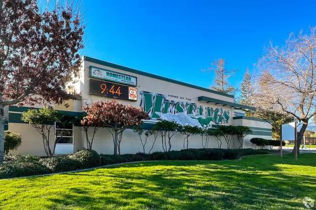 983 La Mesa Terrace, Sunnyvale CA: https://media.crmls.org/mediaz/40293a71-8507-4016-998b-bca1a487c477.jpg