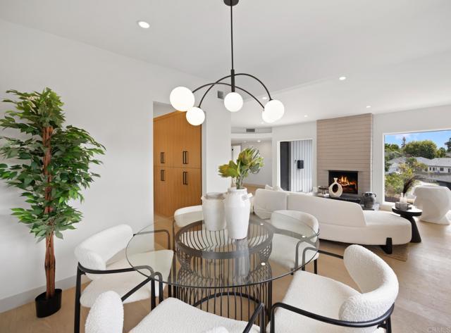 Detail Gallery Image 8 of 35 For 7525 Piper Pl, Los Angeles,  CA 90045 - 3 Beds | 2 Baths