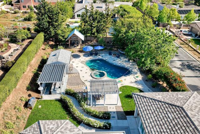 Detail Gallery Image 7 of 71 For 2507 Walinca Way, Vista,  CA 92084 - 4 Beds | 4 Baths