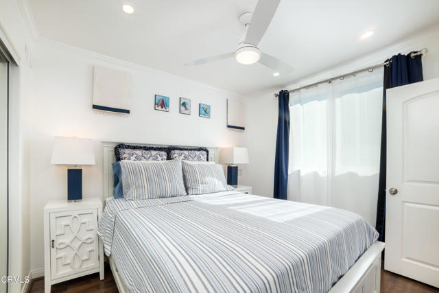 Detail Gallery Image 25 of 37 For 214 Pearl St, Redondo Beach,  CA 90277 - 2 Beds | 2 Baths