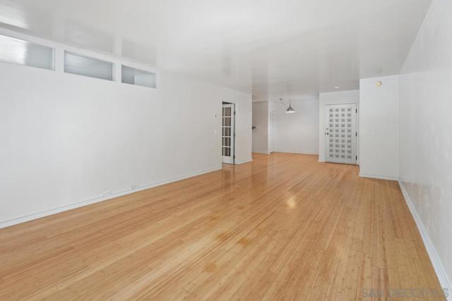 Image 1 of 25 For 2600 Torrey Pines Rd  A31