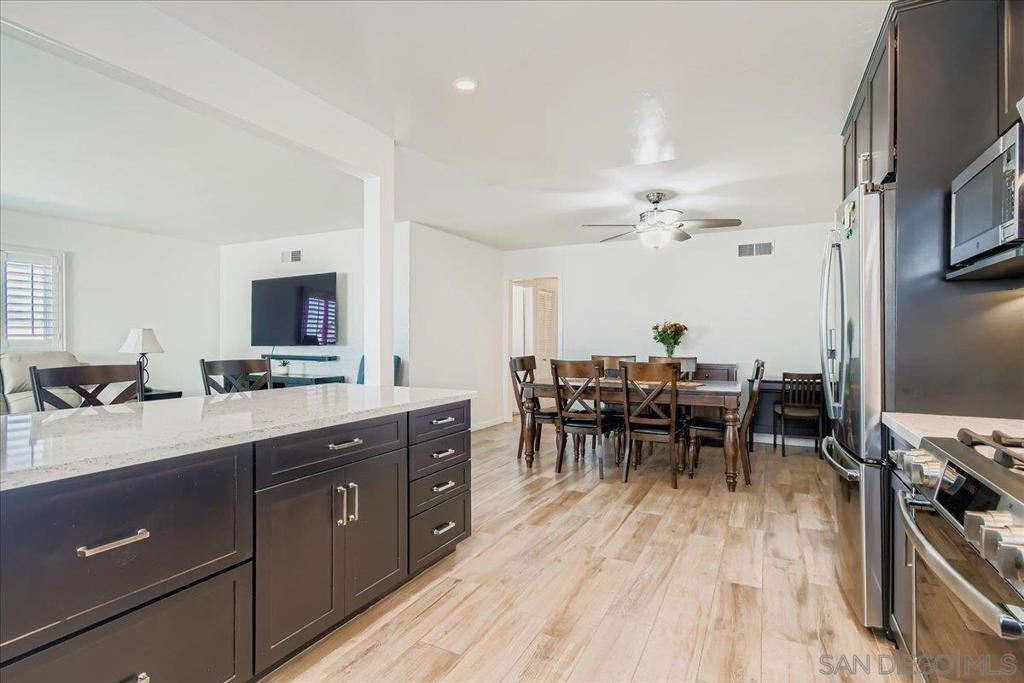 MLS #250042937SD image #9